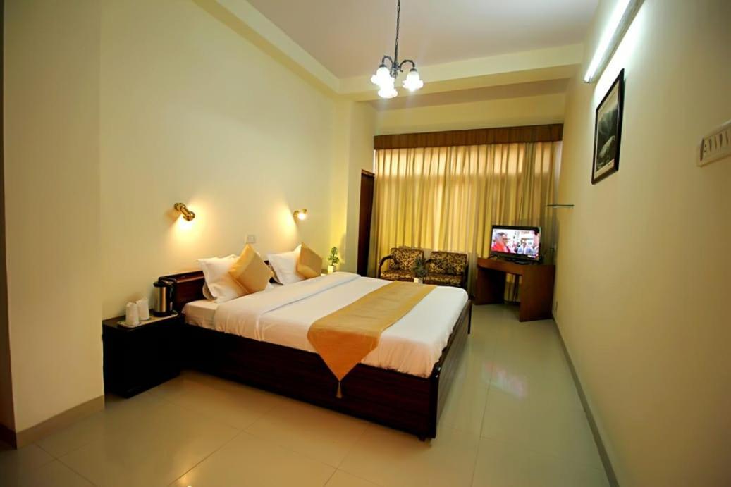 Tara Home Shimla Near Mall Road Kültér fotó